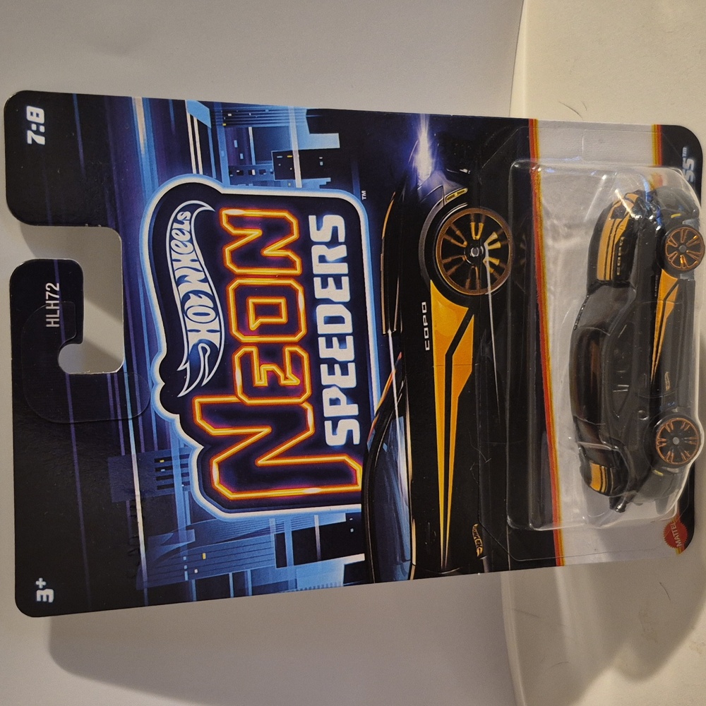 1D1 Hot Wheels 2018 Copo Camaro SS  with shipping protector
